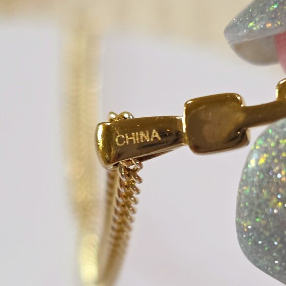 Beautiful Gold Finish Graduated Three Stone Pendant on Gold Finish Chain - Picture 13 of 16